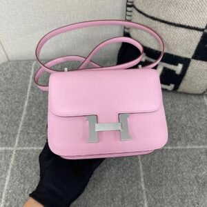 Buckle Flap Bag 18cm – Epsom, Mauve Sylvestre, Silver Hardware