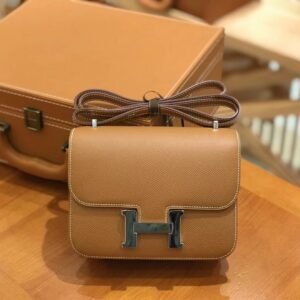 Buckle Flap Bag 18cm – Epsom, Golden Brown, Silver Hardware