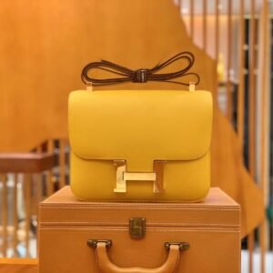 Buckle Flap Bag 24cm – Epsom, Amber Yellow, Gold Hardware