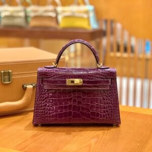 Mini Turnlock Flap Bag 19cm – Shiny Alligator Crocodile, Dark Purple, Gold Hardware (AG-04491)