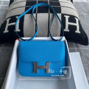 Buckle Flap Bag 18cm – Epsom, Blue Zanzibar, Silver Hardware