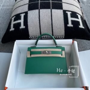 Mini Turnlock Flap Bag 19cm – Epsom, Vert Vertigo, Silver Hardware