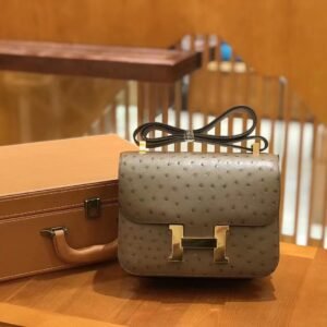 Buckle Flap Bag 24cm – Ostrich, Mole Ash, Gold Hardware