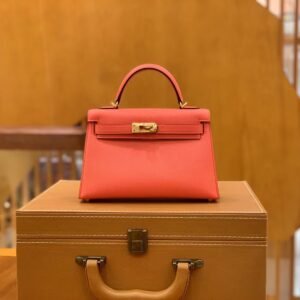 Mini Turnlock Flap Bag 19cm – Epsom, Texas Pink, Gold Hardware