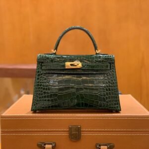 Mini Turnlock Flap Bag 19cm – Alligator, Vert Fonce