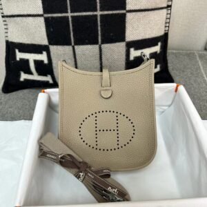 Mini Perforated Crossbody 18cm – Clemence, Gris Trench, Silver Hardware