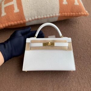 Mini Turnlock Flap Bag 19cm – Epsom, Blanc, Gold Hardware