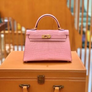 Mini Turnlock Flap Bag 19cm – Matte Alligator Crocodile, Sakura Pink, Gold Hardware