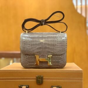 Buckle Flap Bag 18cm – Shiny Alligator Crocodile, Etoupe, Gold Hardware