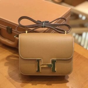 Buckle Flap Bag 18cm – Epsom, Golden Brown, Gold Hardware