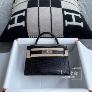 Mini Turnlock Flap Bag 19cm – Matte Crocodile, Black, Silver Hardware