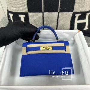 Mini Turnlock Flap Bag 19cm – Epsom, Blue Electric, Gold Hardware