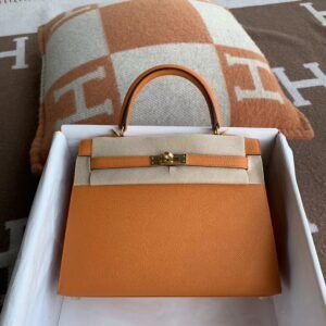 Turnlock Flap Bag Sellier 25cm – Epsom, Apricot, Gold Hardware