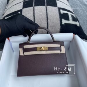 Mini Turnlock Flap Bag 19cm – Epsom, Rouge Sellier, Gold Hardware