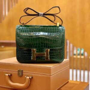 Buckle Flap Bag 24cm – Shiny Porosus Crocodile, Dark Green, Gold Hardware