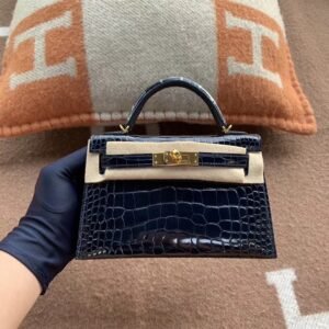 Mini Turnlock Flap Bag 19cm – Shiny Alligator, Blue Saphir, Gold Hardware (AG-00204)
