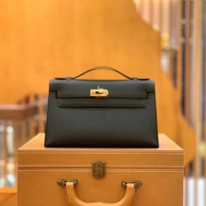 Mini Turnlock Flap Bag 22cm – Epsom, Black, Gold Hardware