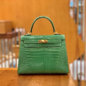 Turnlock Flap Bag 25cm – Shiny Porosus Crocodile, Bamboo, Gold Hardware