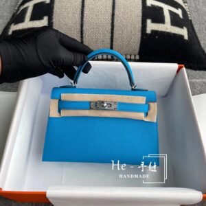 Mini Turnlock Flap Bag 19cm – Epsom, Blue Zanzibar, Silver Hardware
