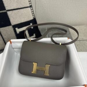 Buckle Flap Bag 18cm – Epsom, Etain, Gold Hardware (AG-25144)
