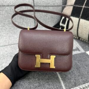 Buckle Flap Bag 18cm – Chevre, Sellier / Mauve Sylvestre, Gold Hardware
