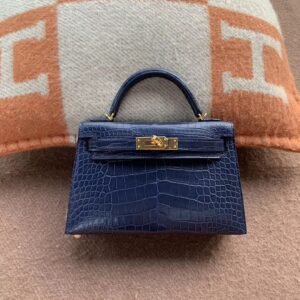 Mini Turnlock Flap Bag 19cm – Matte Alligator, Blue Saphir, Gold Hardware