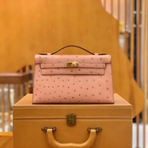 Mini Turnlock Flap Bag 22cm – Ostrich, Ceramic Pink, Gold Hardware