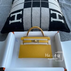 Mini Turnlock Flap Bag 19cm – Epsom, Amber, Gold Hardware