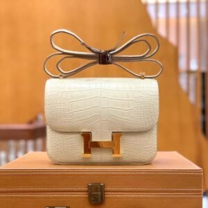Buckle Flap Bag 18cm – Matte Alligator Crocodile, Gold Hardware (AG-03301)