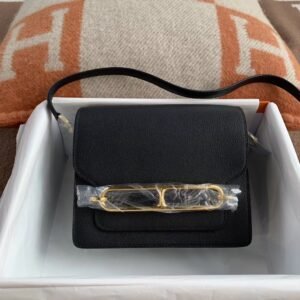 Rolling-Clasp Flap Bag 19cm – Evercolor, Noir, Gold Hardware