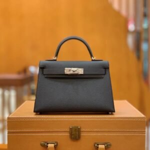 Mini Turnlock Flap Bag 19cm – Epsom, Midnight Blue, Silver Hardware