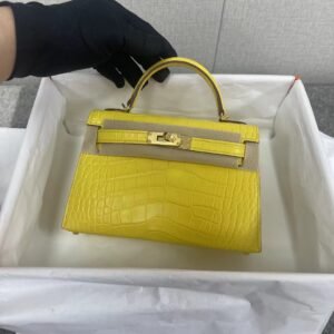 Mini Turnlock Flap Bag 19cm – Matte Alligator, Mimosa, Gold Hardware