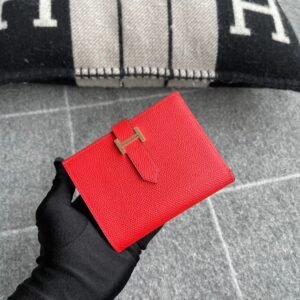 Slim Buckle Wallet – Epsom, Rouge Casaque, Gold Hardware