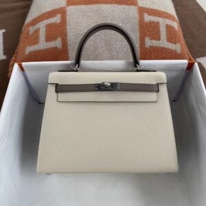Turnlock Flap Bag Sellier 25cm – Epsom, Craie / Gris Asphalt, Brushed Silver Hardware