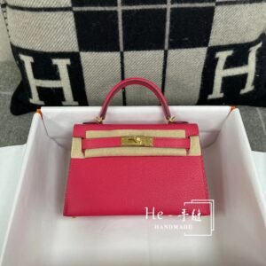 Mini Turnlock Flap Bag 19cm – Chevre, Rose Extreme, Gold Hardware