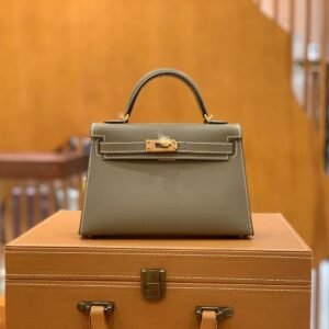 Mini Turnlock Flap Bag 19cm – Epsom, Etoupe, Gold Hardware (AG-06122)