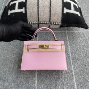 Mini Turnlock Flap Bag 19cm – Epsom, Mauve Slyvestre, Gold Hardware