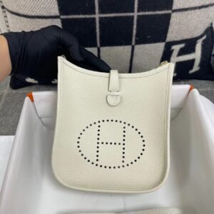 Mini Perforated Crossbody 18cm – Clemence, Craie, Gold Hardware