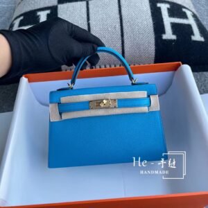Mini Turnlock Flap Bag 19cm – Chevre, Blue Frida, Gold Hardware