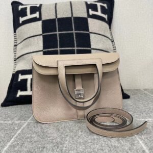 Convertible Crossbody 25cm – Clemence, Gris Trench, Silver Hardware