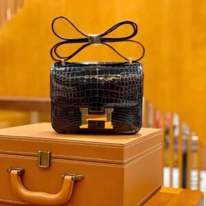 Buckle Flap Bag 18cm – Shiny Alligator Crocodile, Deep Blue, Gold Hardware