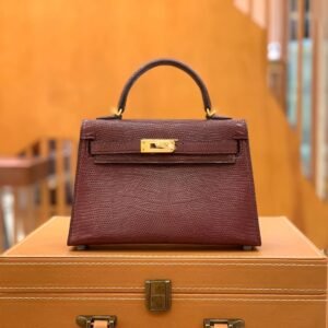 Mini Turnlock Flap Bag 19cm – Lizard, Bordeaux Red, Gold Hardware