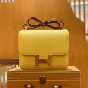 Buckle Flap Bag 24cm – Epsom, Gold Hardware (AG-15303)