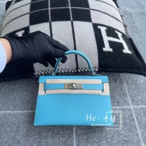 Mini Turnlock Flap Bag 19cm – Epsom, Blue De Nord, Silver Hardware