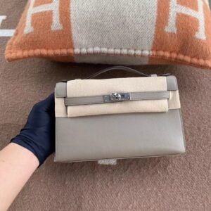 Turnlock Pochette 22cm – Swift, Gris Asphalt, Silver Hardware