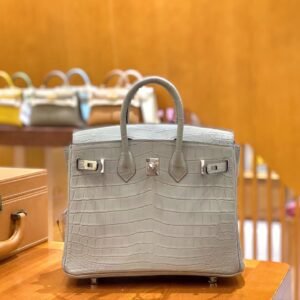 Top-Handle Bag Exotic-Trim 25cm – Matte Niloticus Crocodile, Pearl Grey, Silver Hardware