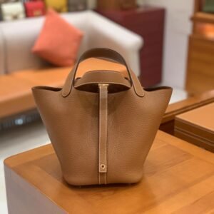 Bucket Tote 18cm – Togo, Golden Brown, Gold Hardware