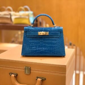 Mini Turnlock Flap Bag 19cm – Shiny Alligator Crocodile, Izmir Blue, Gold Hardware (AG-04466)