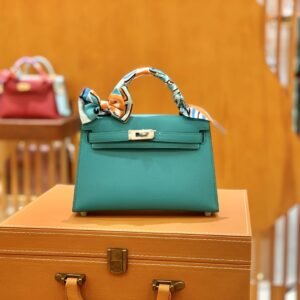 Mini Turnlock Flap Bag 19cm – Epsom, Verona Green, Silver Hardware