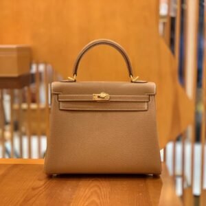 Turnlock Flap Bag 25cm – Epsom, Gold Hardware